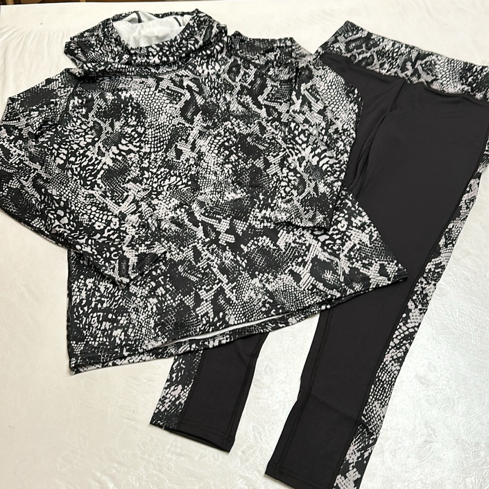 PMX Cowl Hoodie/Legging Set- Grey snake prt